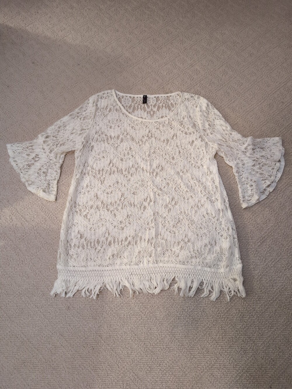 Women's White Lace Fringe Bell-Sleeve Top